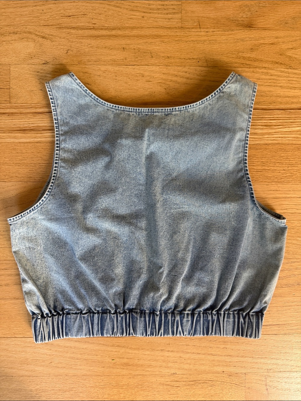 NWOT: Wacoal Lightweight Denim Cropped Top - Light Blue, sz Large (runs small)